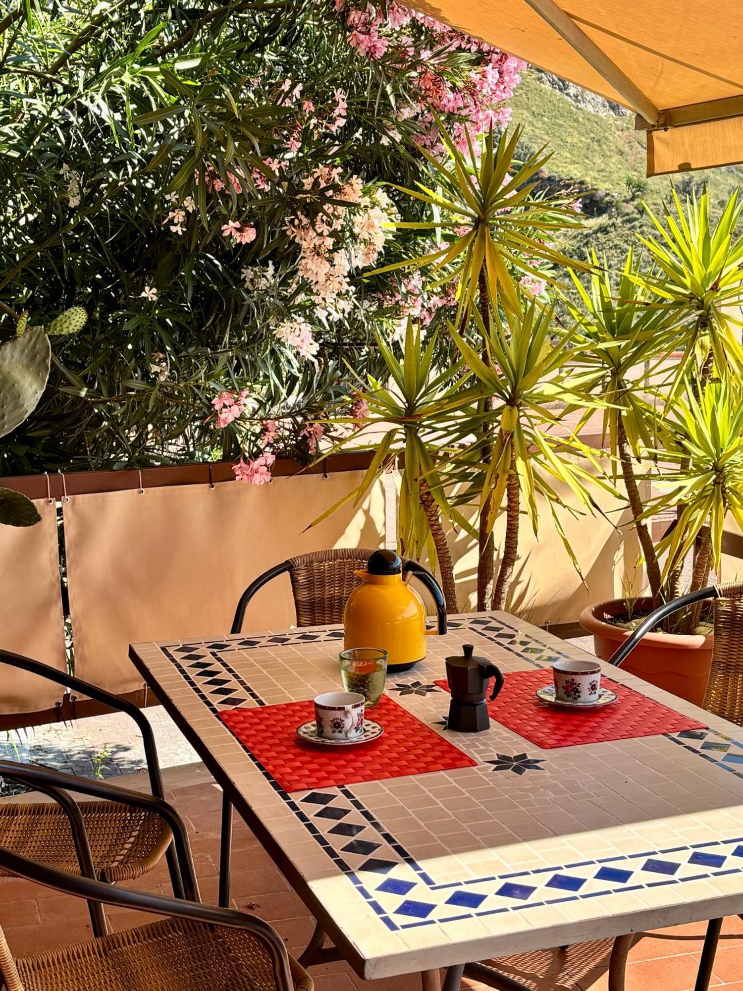Mara'S House, 10 Minuti A Piedi Dal Centro, Parcheggio Privato Διαμέρισμα Ταορμίνα Εξωτερικό φωτογραφία