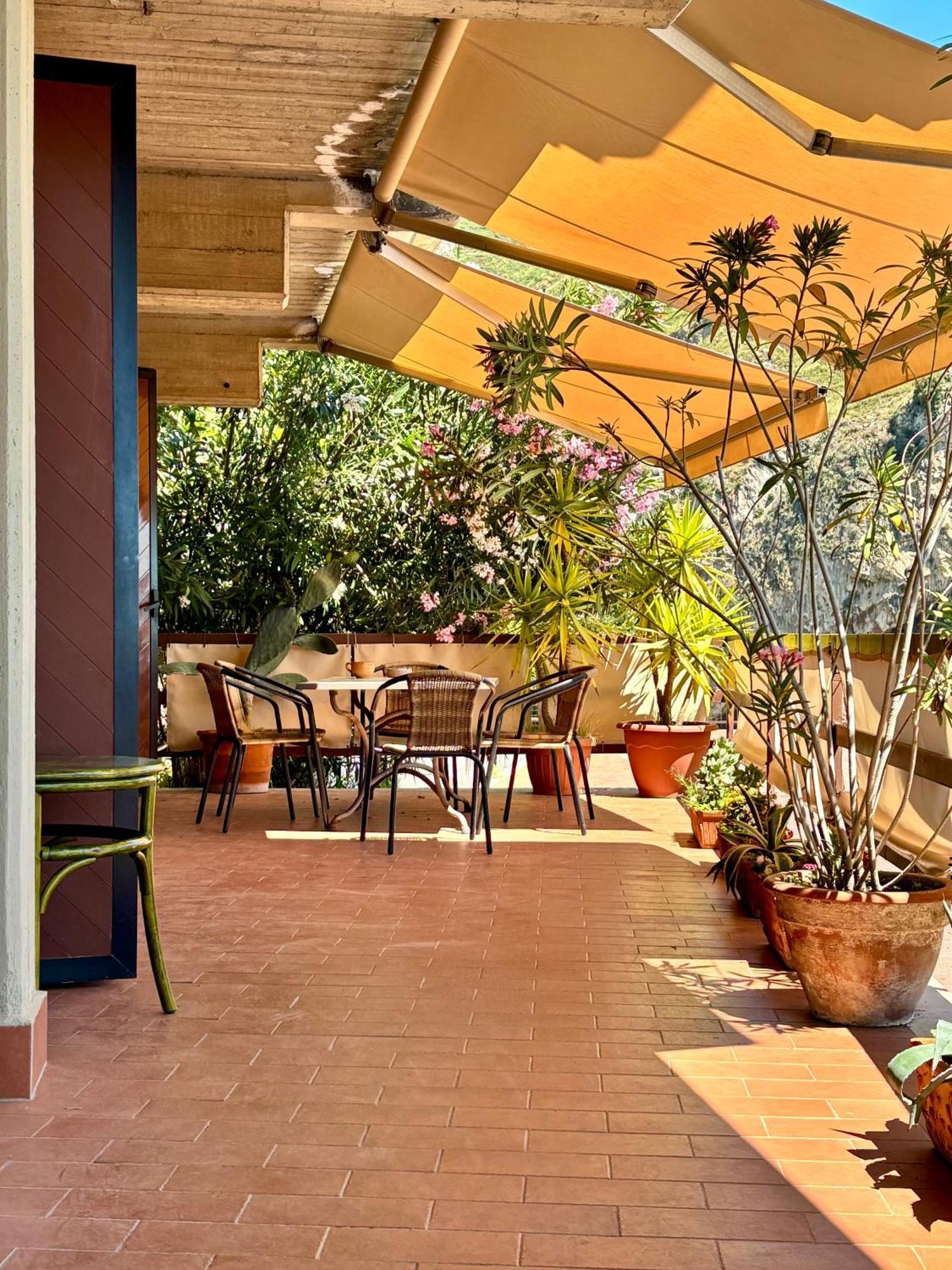 Mara'S House, 10 Minuti A Piedi Dal Centro, Parcheggio Privato Διαμέρισμα Ταορμίνα Εξωτερικό φωτογραφία